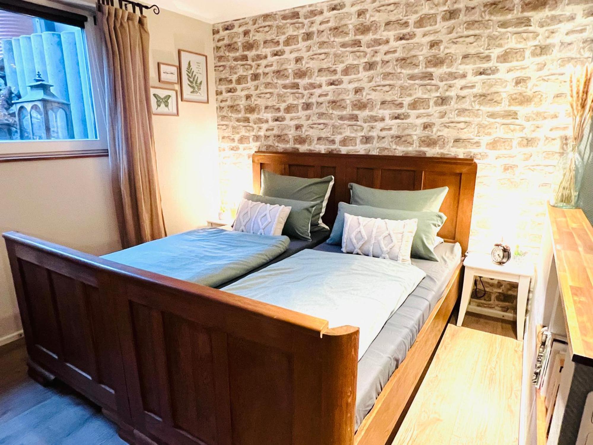 Ferienwohnung Palatina Heuchelheim-Klingen 외부 사진