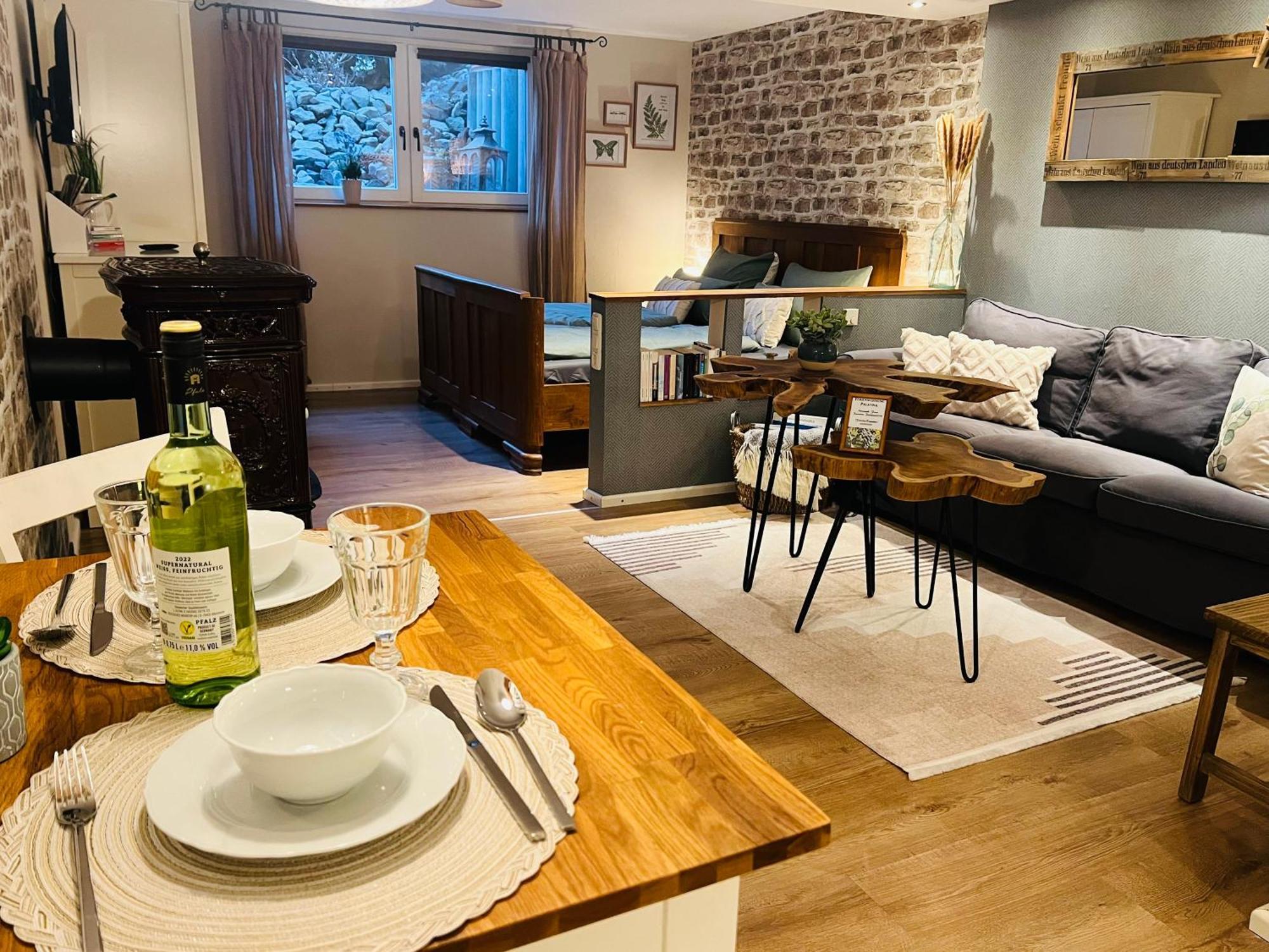 Ferienwohnung Palatina Heuchelheim-Klingen 외부 사진
